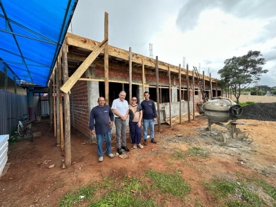 OBRAS DE CONSTRUÇÃO DE DUAS NOVAS SALAS DE AULA, NO CMEI MERCEDES SCAVAZINE