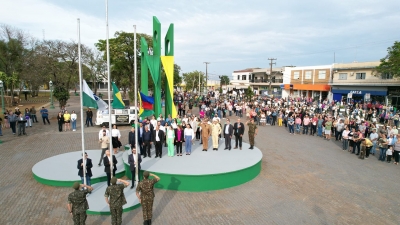 DESFILE CÍVICO LOANDA